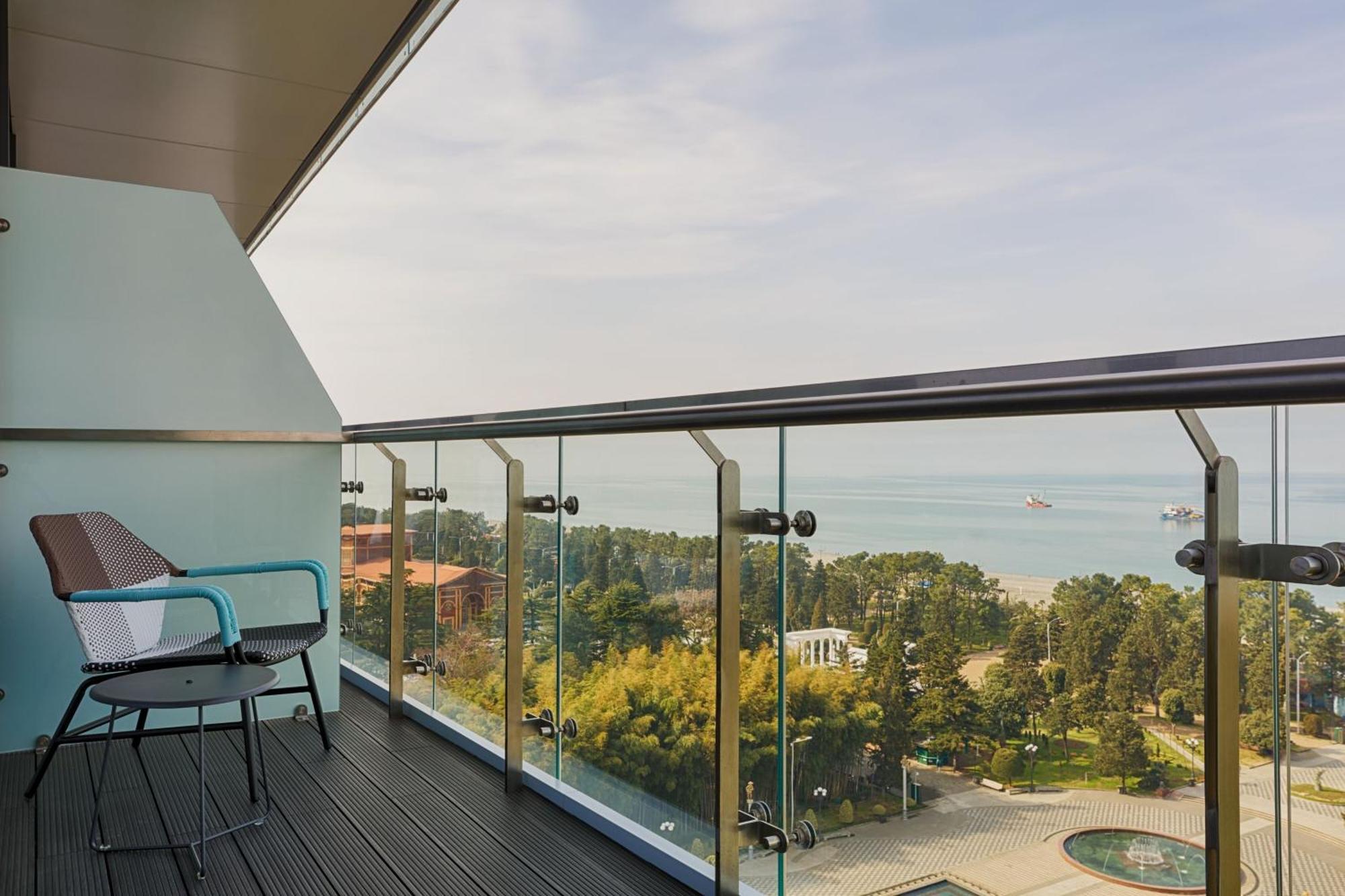 Le Meridien Batumi Exteriör bild